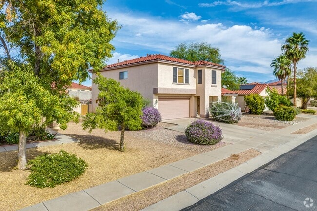 Countryside Arizona homes: Experience Spanish elegance in suburban Tucson living.