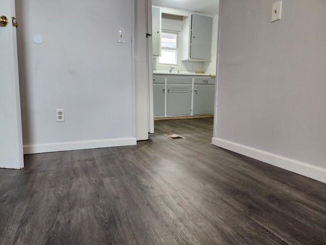 73 Leo St unit Upstairs, Rochester, NY 14621 - photo 5