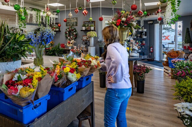 When the residents of North Bellmore have floral needs, they go to Feldis Florist.
