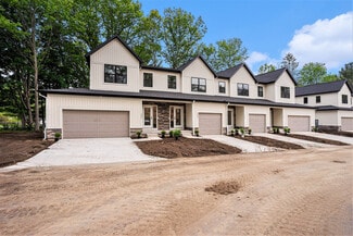 725 1st, Holland, MI 49423