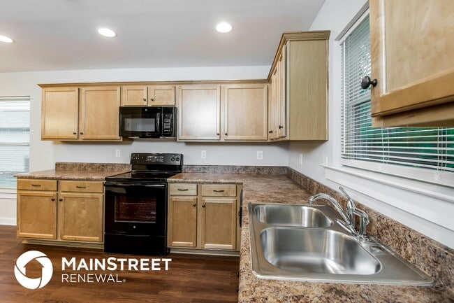 875 Maple Trace, Odenville, AL 35120 - photo 5