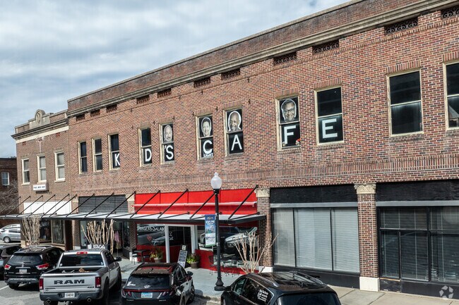 Local restaurants in historic downtown is were people meet and talk about the days events.