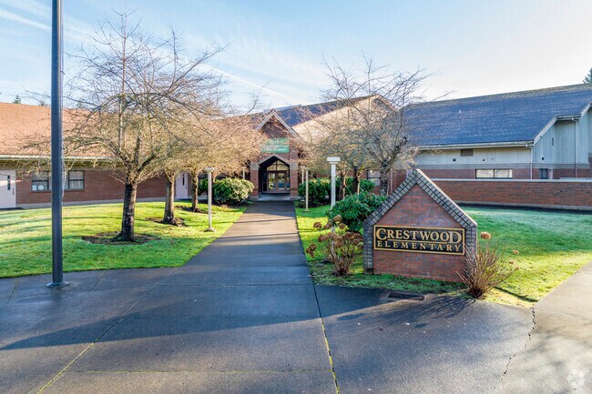 Crestwood Elementary School is an option for the little ones of Tehaleh Washington.