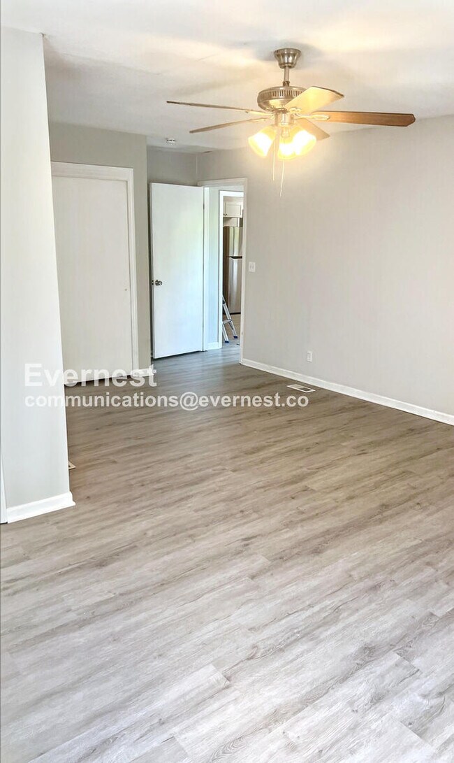 13617 Craig Ave, Grandview, MO 64030 - photo 7