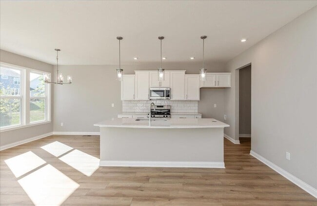 12280 Pleasant View Dr, Pickerington, OH 43147 - photo 4