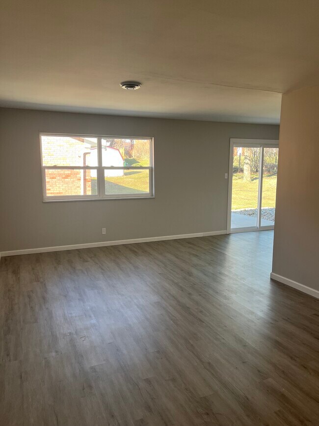 84 Lasalle St unit 2, Mansfield, OH 44906 - photo 3