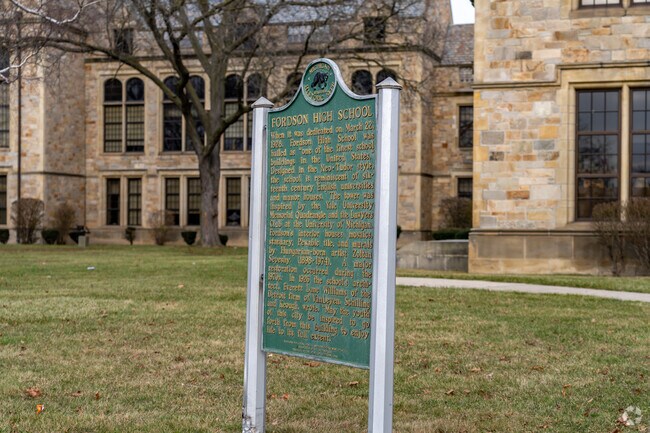 Fordson High School, Rankings & Reviews - Homes.com