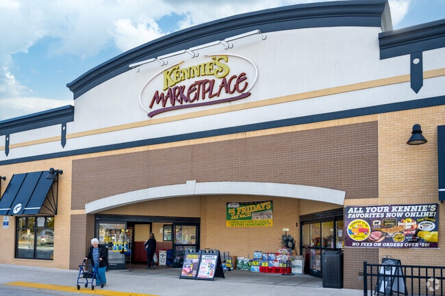 Do all of your shopping at Kennie's Market in Taneytown.