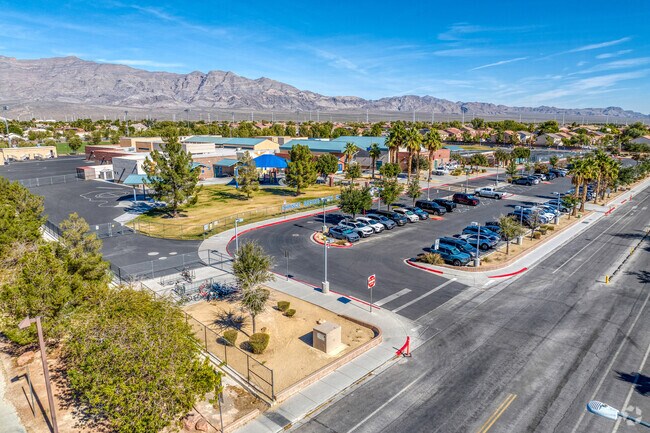 Howard E Heckethorn Elementary School 4