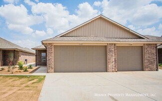 1138 N 7th St, Wolfforth, TX 79382