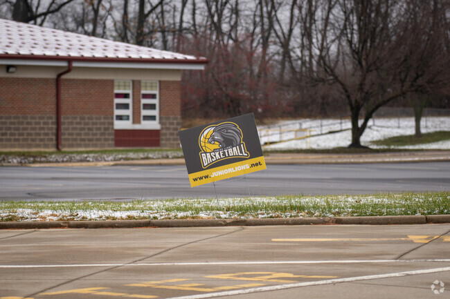 Mid Rivers Elementary School is the home of the Junior Lions basketball team.