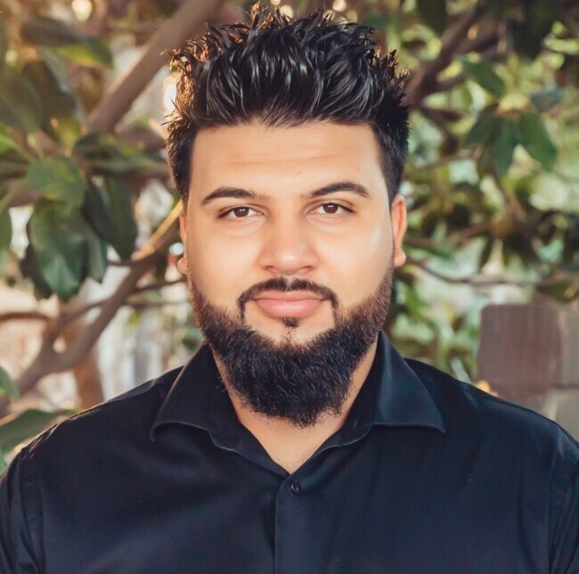 Agent Photo