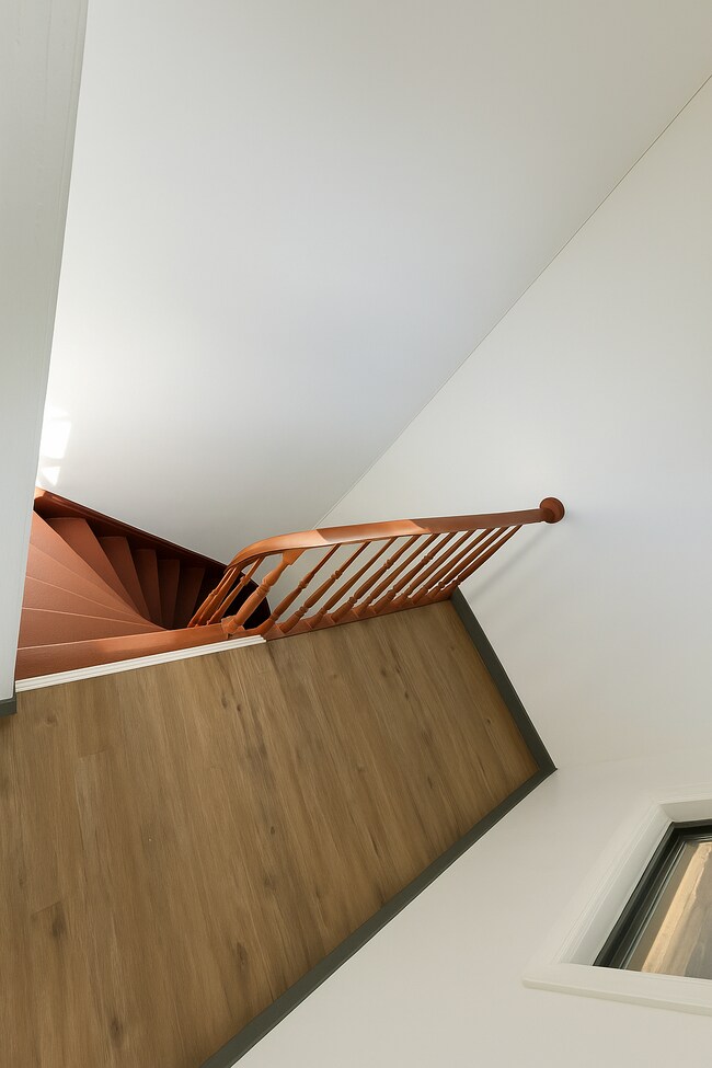 29 125th St unit 2, Troy, NY 12182 - photo 7