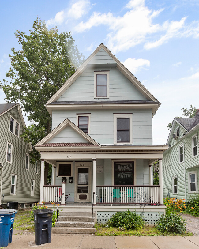 433 Hamilton Place, Ann Arbor, MI 48104