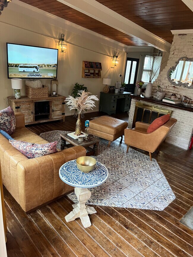 6920 NE 27th Ave unit Entire unit B, Portland, OR 97211 - photo 4