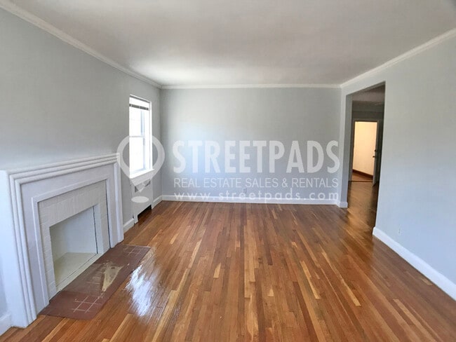 1139 Beacon St unit 6, Brookline, MA 02446 - photo 4