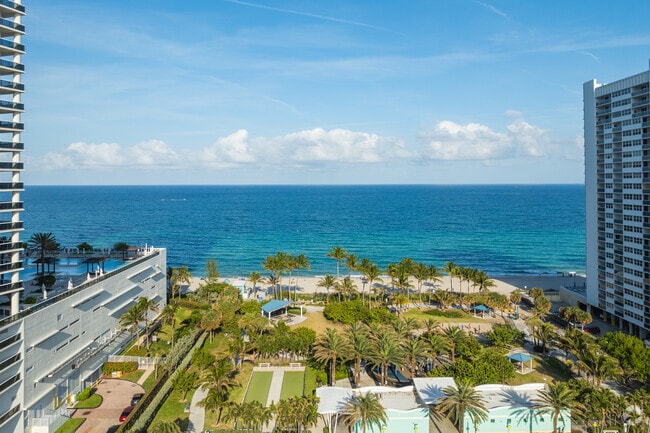 Soak up the sun and unwind at Hallandale Beach Park.