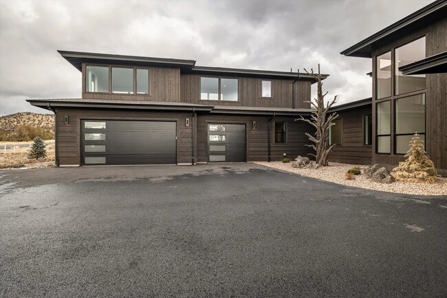 17174 SW Prospect Ct, Powell Butte, OR 97753 - photo 6