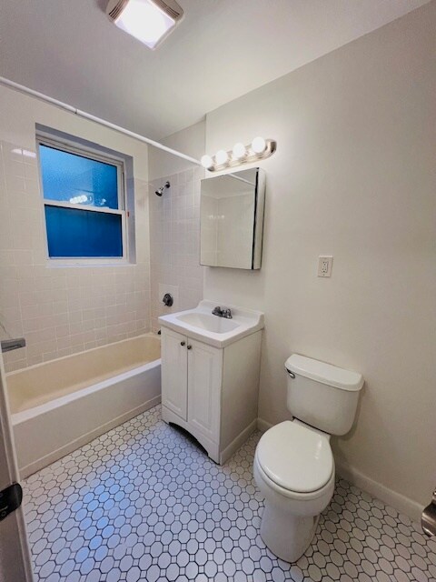 111 Norway St unit 205, Boston, MA 02115 - photo 1