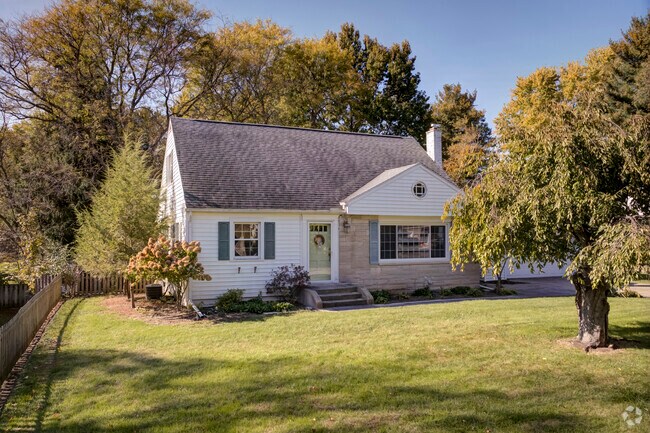 Owners take great pride in maintaining their homes in Parkside.