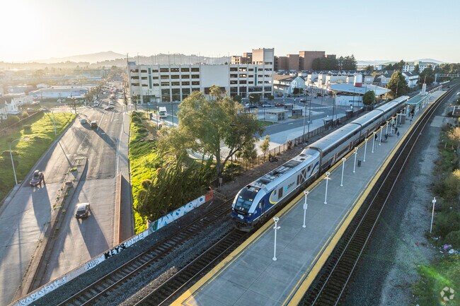 Amtrak in Richmond connects Hilltop/Montalvin to the rest of California.