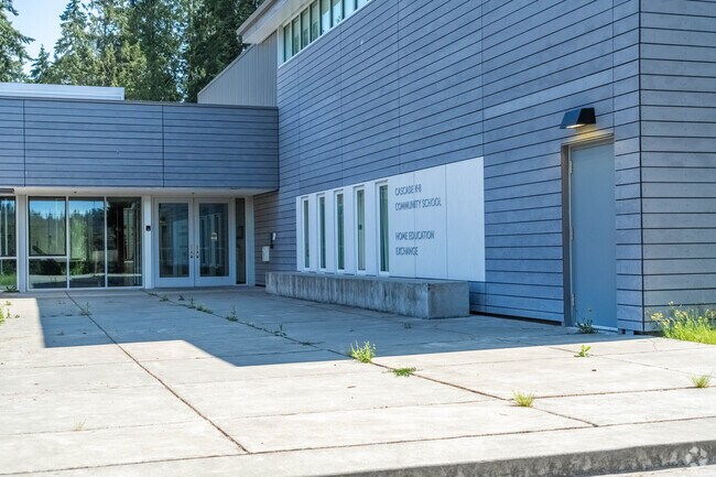 Cascade K-8 Community School Entrance