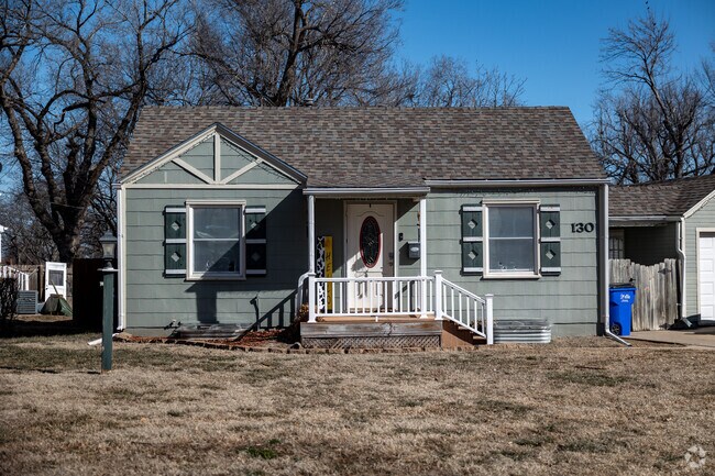 Most homes in Junction City were built in the 1900s.