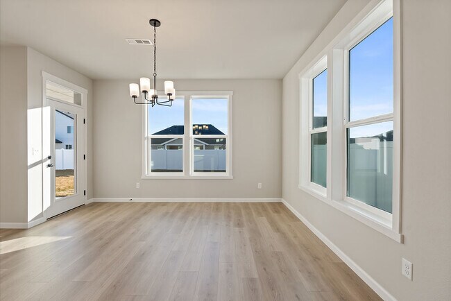 4419 W Thrush St, Moses Lake, WA 98837 - photo 6