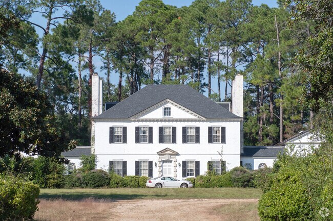 Historic Rawson Park homes that date from the turn of the 20th Century are set on large parcels.