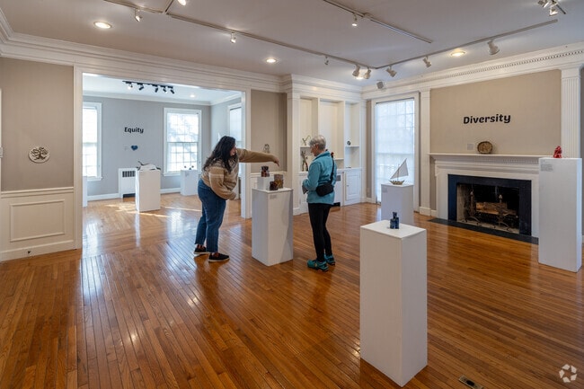 The Kennedy Heights Arts Center displays original art from local artists.