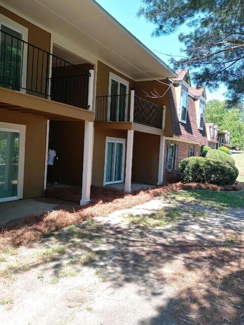 River Park Apartments | Apartments Located in Macon, GA, Macon, GA 31211 - photo 2
