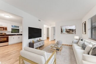 119 Thomasson Ave, Daytona Beach, FL 32117