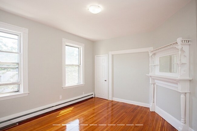 152 Columbia St unit 2L, Cambridge, MA 02139 - photo 2