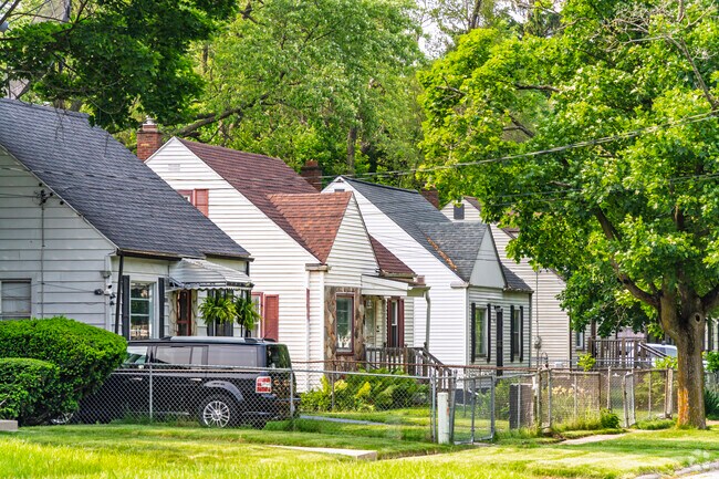 Rows of bungalow homes can be found in the Sterling and Myrtle neighborhood.