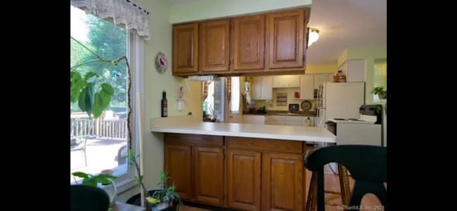 117 Snipsic Lake Rd unit B, Ellington, CT 06029 - photo 6