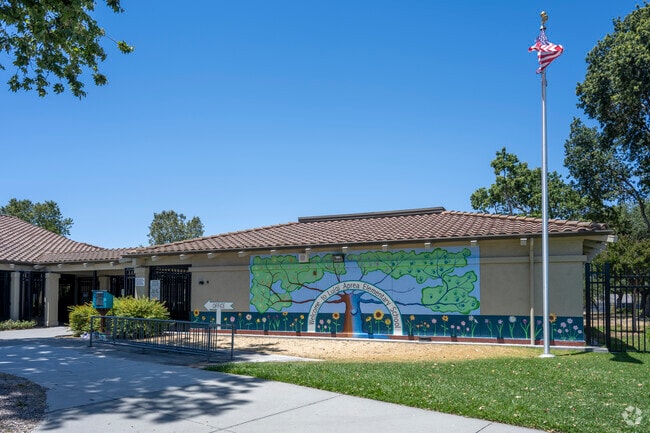 Located in Gilroy, Luigi Aprea Elementary offers a rich and diverse curriculum.