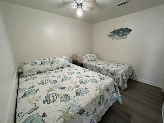 11554 Breyman Hwy unit 4, Tipton, MI 49287 - photo 4