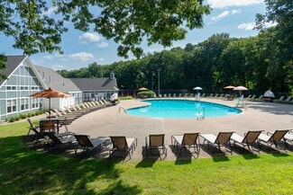 624 Walpole St, Norwood, MA 02062