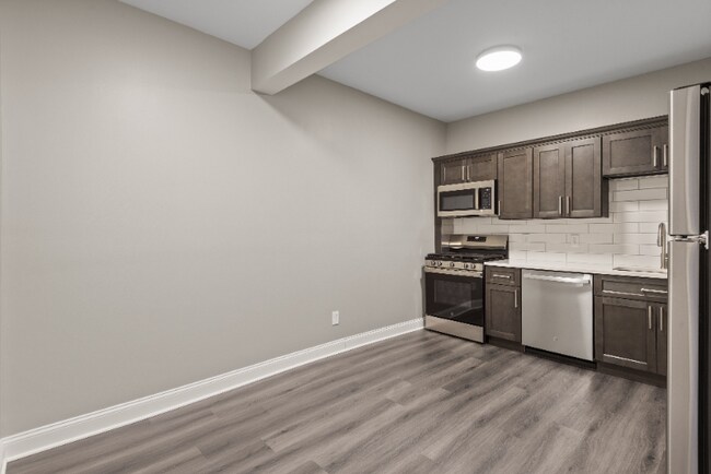 249 N Mulberry St unit 3, Lancaster, PA 17603 - photo 2