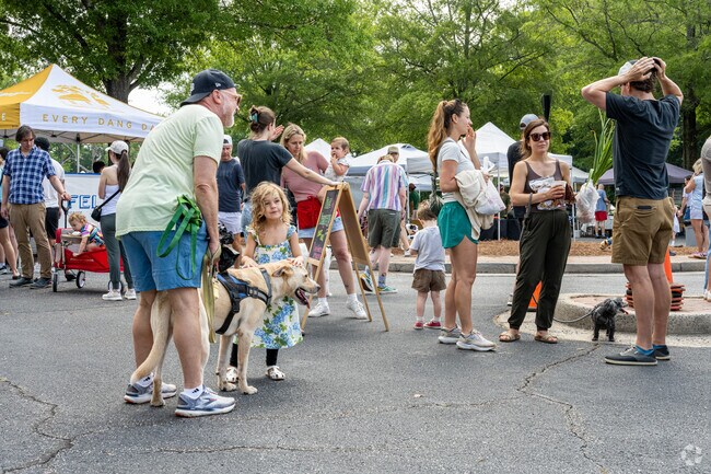 The Roswell Farmers Market occurs every Saturday at City Hall near Litchfield.
