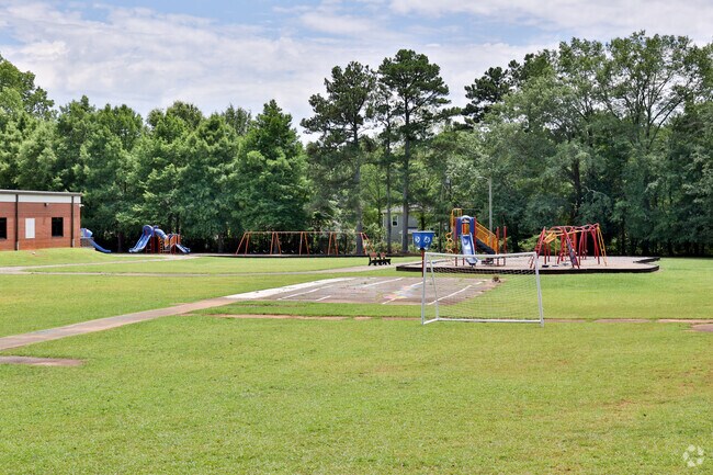 Homeland Park Primary 2