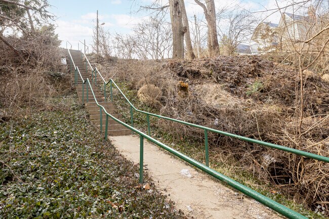 01 Clifton - Chicken Steps