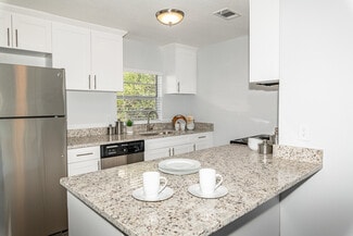 1085 Atlantic Blvd, Atlantic Beach, FL 32233