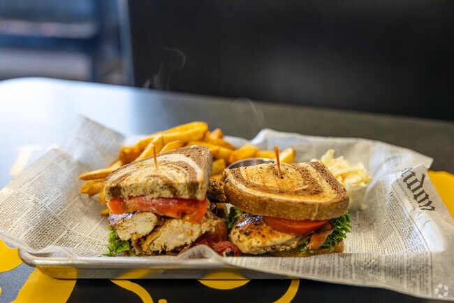 Order a chicken sandwich from the Broken Yolk Grill in Pelham, NH.