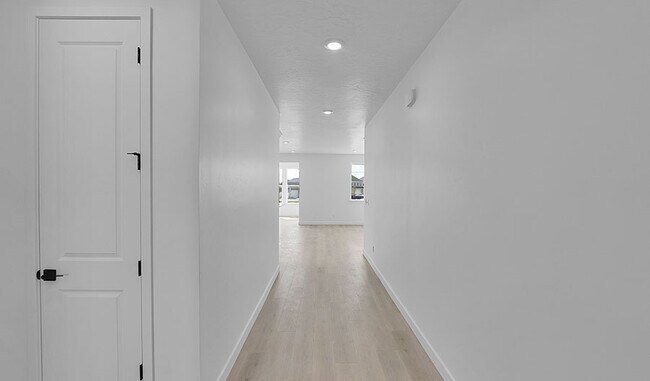 1164 E Horseshoe Way, Eagle Mountain, UT 84005 - photo 4