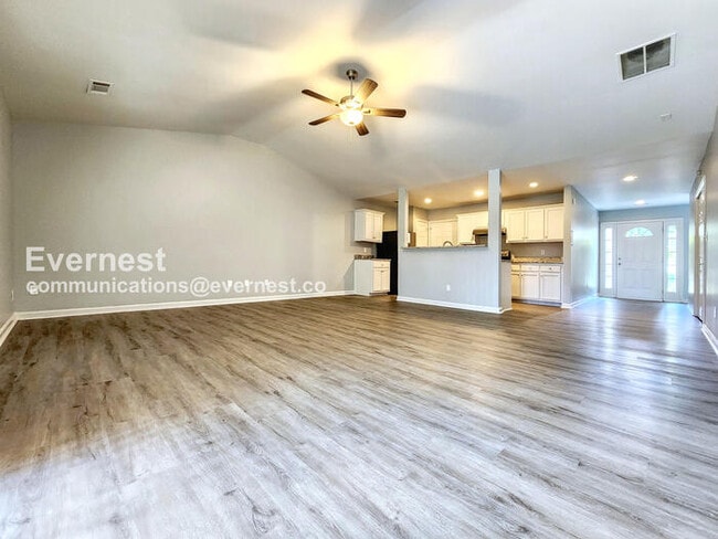 2175 Red Oak Cir, Union City, GA 30291 - photo 4