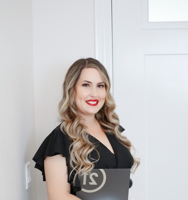 Agent Photo