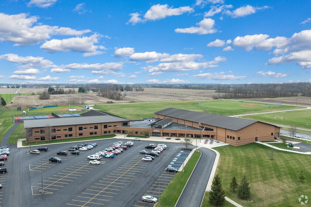 Piqua Junior High School is located in Piqua, Ohio.