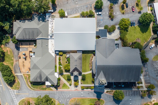 Midway Covenant Christian School has a student-teacher ratio of 13:1.