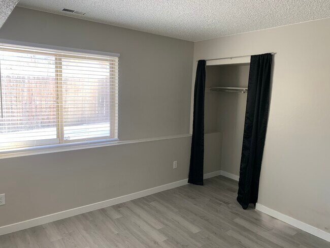 1435 Manitou Blvd unit 2, Colorado Springs, CO 80904 - photo 5